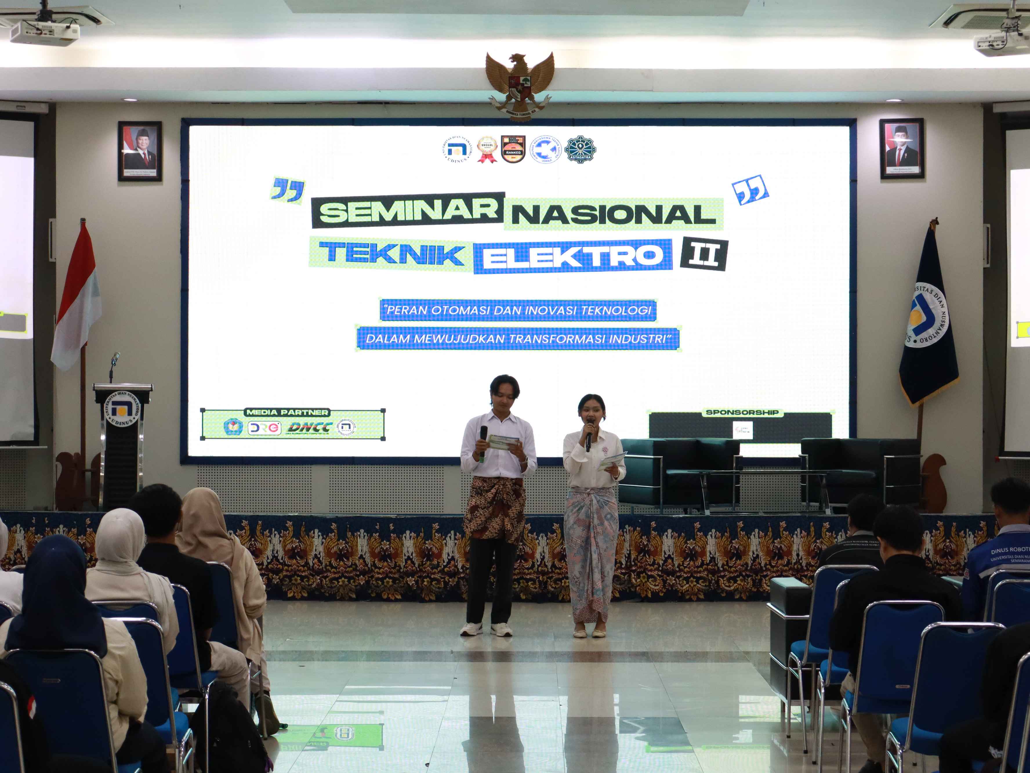 Penutupan oleh MC